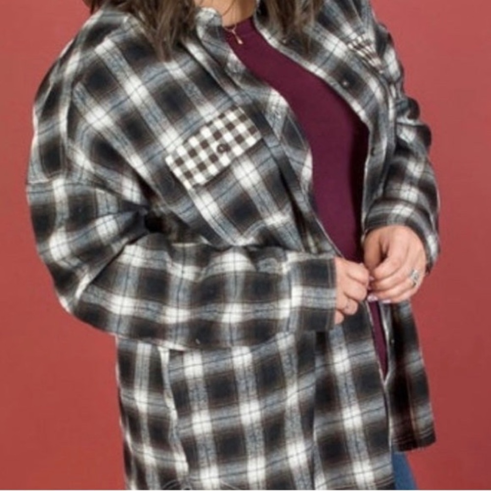 La Miel‎ oversized flannel size large -New